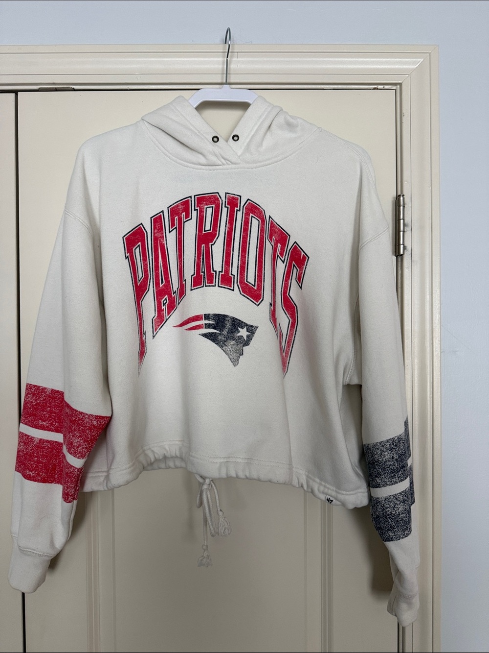 47 Brand - New England Patriots Cropped Sweatshirt Women’s